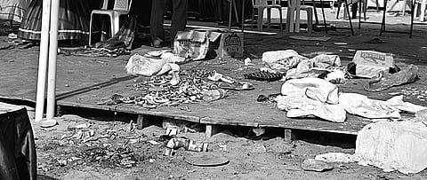 Food fest leaves, filth at beach