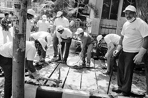 Employees go on a clean drive