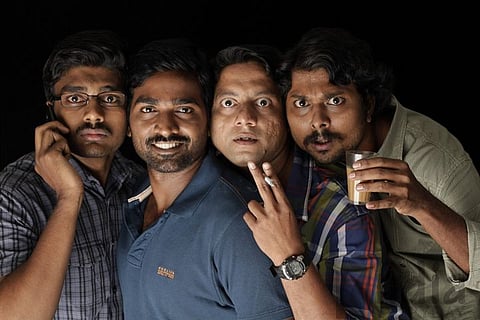 Naduvula Konjam Pakkatha Kaanom
