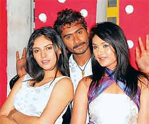 Biyanka Desai, Yogesh and Sirin