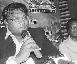 N Ashwin Dhyriam (left) and D Nehru Dhyriam of Subhavaartha Television announcing the launch of a course in Television Broadcasting Technology.