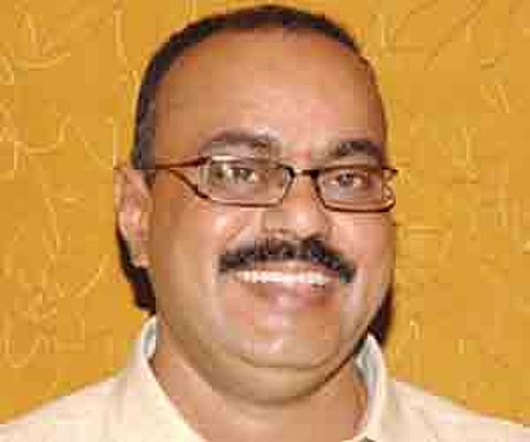 Krishnam Raju to produce two films in 2009