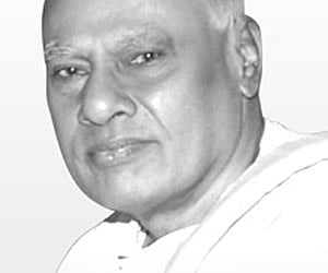 CM worried MNCs are backing off