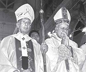 Newly-appointed Kochi Bishop Joseph Kariyil (right) along with Archbishop Daniel Acharuparambil arriving for the installation ceremony held at Santa