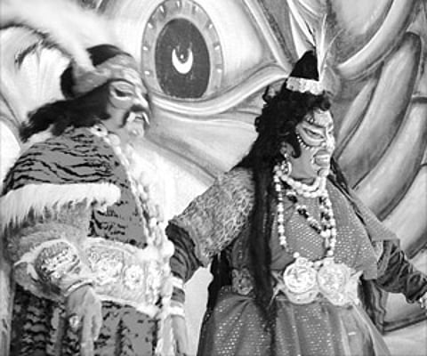 Mayabazar sets the stage on ‘fire’
