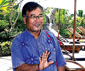 PIC: kaviyoor santhosh