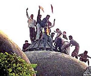 Babri bolt hits BJP leadership