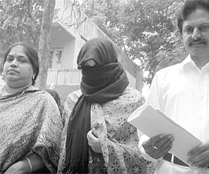 Jyothirmayee alias Jyothi (middle) coming out of the Office of Commissioner of Police in Vijayawada on Monday/PIC: Ch Narayana Rao
