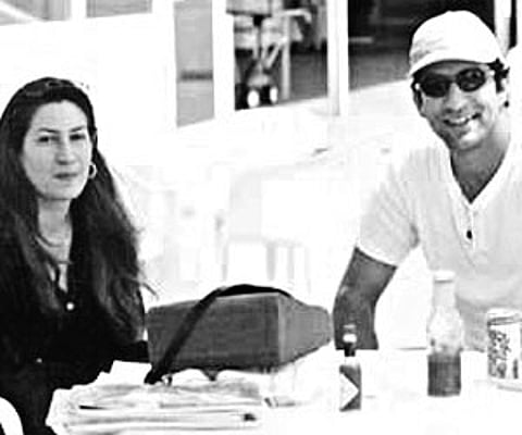 Akram’s wife Huma passes away in city