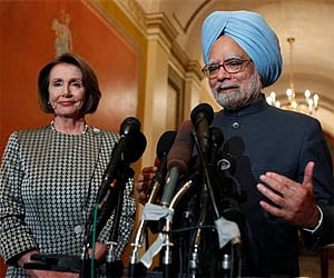 US Speaker of the House Nancy Pelosi with PM Manmohan Singh at Capitaol Hill, Washington. AP