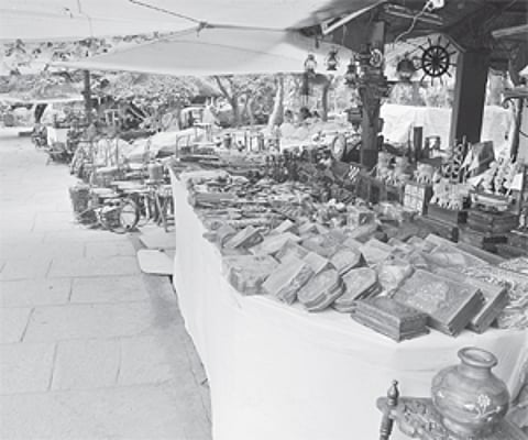 Shilparamam wears a deserted look as vendors sit around twiddling their thumbs |R V K Rao