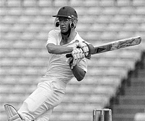 Renowned cricket writer Peter Roebuck committed suicide at a hotel in South Africa. (File photo: AP)