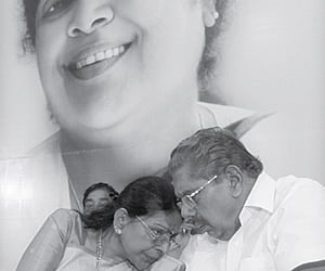 Actor Sharada with Union Minister for Overseas Indian Affairs Vayalar Ravi at the Mercy Ravi commemoration meeting organised by the Ernakulam DCC.
