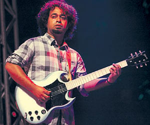 Rex Vijayan strikes the right chord