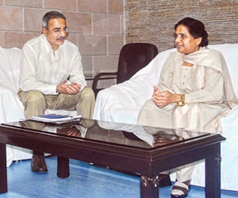 CM Mayawati with Cabinet Secretary, Shashank Shekhar Singh, who is not of IAS cadre