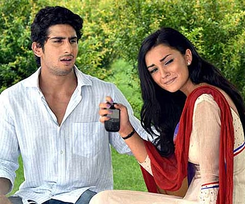 Prateik and Amy Jackson from their new film 'Ek Deewana Tha' (PTI PHoto).