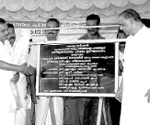 PWD Minister M Vijayakumar inaugurating the Sreemoolanagaram Bridge on Tuesday