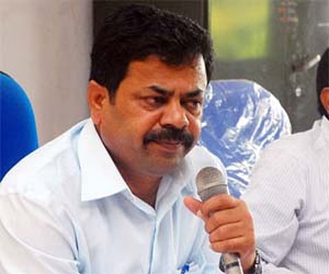 Lokayukta clean chit to Renukacharya