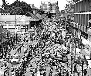 The stretch in front of Sree Padmanabhaswamy Temple crowded with the Pongala devotees on Saturday | Rajeev Prasad