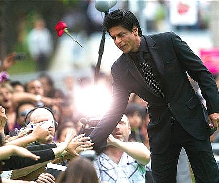 Shahrukh Khan greets fans at the 2011 International Indian Film Academy Awards (AP Photo/The Canadian Press, Darren Calabrese).
