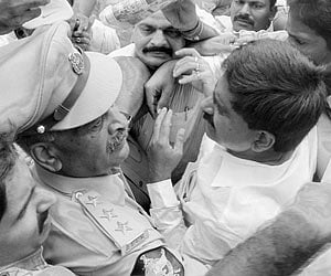 CM Karunanidhi inaugurates the Adyar Poonga, Saturday, as Deputy CM MK Stalin looks on. ENS