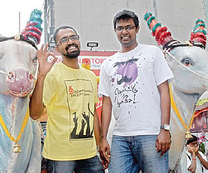 Mugil's fascination in promoting tamil language in his new designed colouful T-shirts in Chennai.