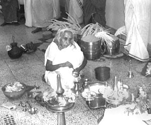 Uma Devi Antharjanam performing special rituals at Vadakkedathu Mana