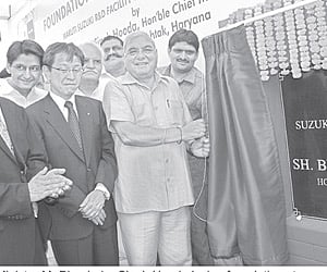 Defence Minister A K Antony with Coast Guard region commander S P S Basra on the occasion of the foundation stone-laying ceremony of the Indian Coast