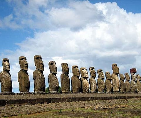 Ahu Tongariki near Rano Raraku, a 15–moai ahu excavated and restored in the 1990s| Image courtesy: Wikimedia Commons.
