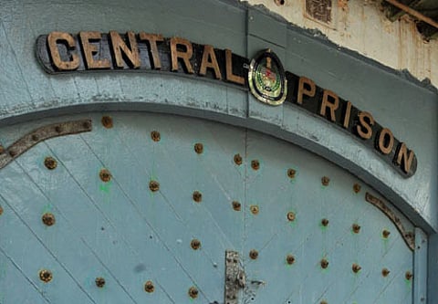 Ganja 'missiles' hit Chanchalguda jail
