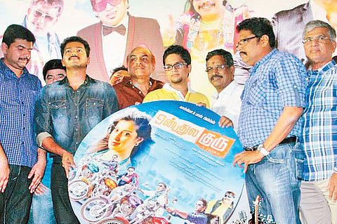 Vijay launches Onbadhula Guru audio