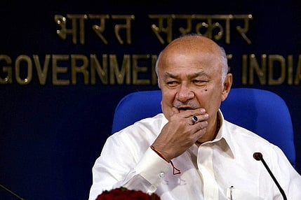 Hindu terror remark; plea filed to make PM, Sonia witnesses
