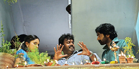 Comedy-entertainer in a ‘serious’ setting