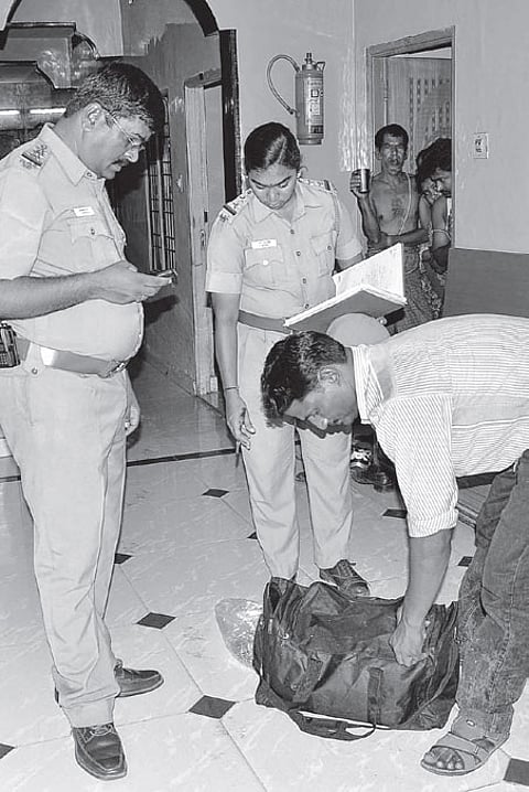 Suspicious man murders wife