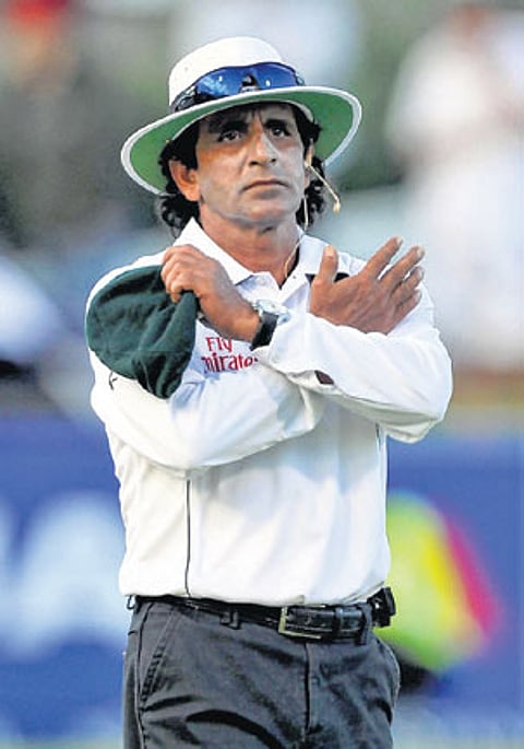 Mumbai Police to probe two players and Rauf's SIM cards