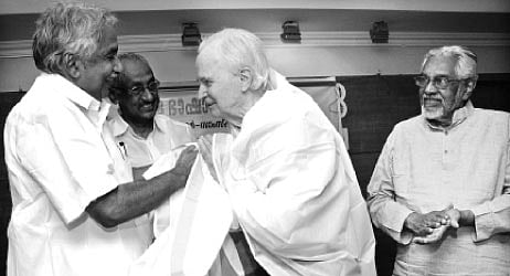 Malayalam has endless possibilities, says CM