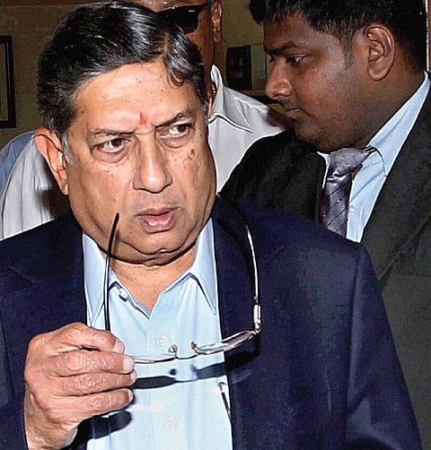 Now, BCCI members mount pressure on Srinivasan