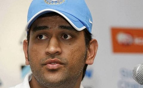 We will be forced to play with 5 specialist bowlers: Dhoni
