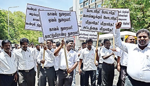 Protesting police action, lawyers to skip courts on 11th