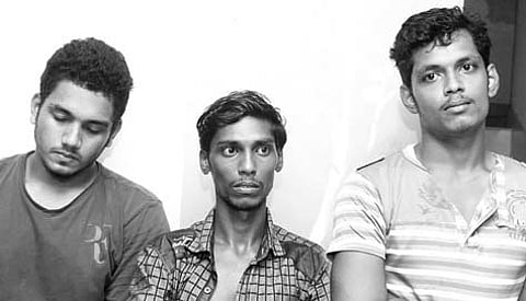 4 held for burglary, chain snatching