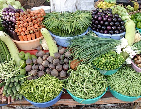 Prices of veggies drop with onset of monsoon