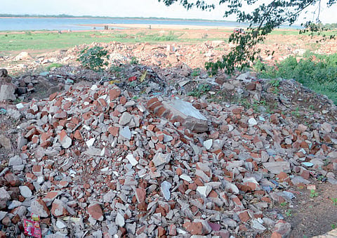 Mahanadi stifled, brick by brick