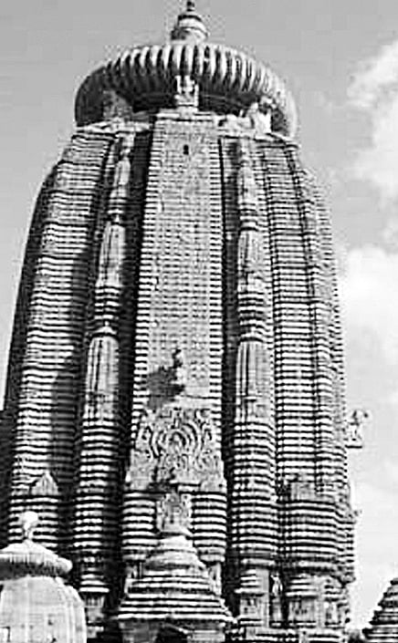 Silver ‘Linga’ Back at Lingaraj Sanctum