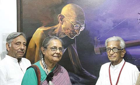 Bapu's Ideals on Gram Swaraj Get an Artistic Expression