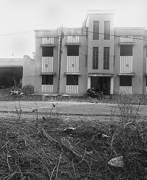 New Jail Lies Unused for 4 Yrs