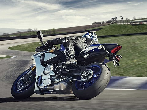 What is Assist Slipper Clutch, How Does It Helps the Rider?