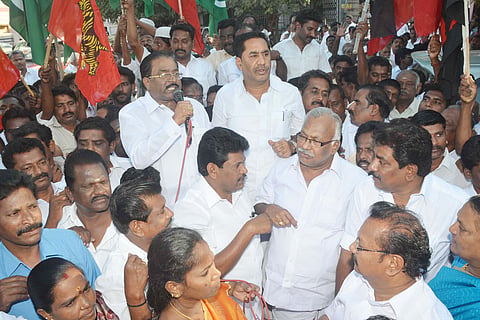 Velusamy's Fate Tied to Alagiri