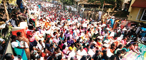 Residents Firm on Not Allowing Campaigning