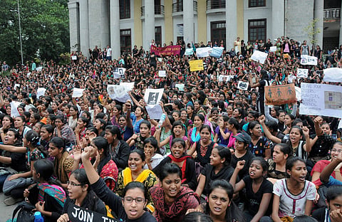 Students protest the government's failure in ensuring safety and security of women in Bangalore | PTI/File photo