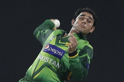 Ajmal Slams Umpire Davis for Referrel Decision During World Cup Match